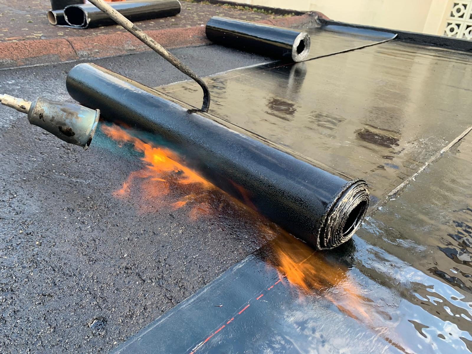 Étanchéité : soudage à la torche